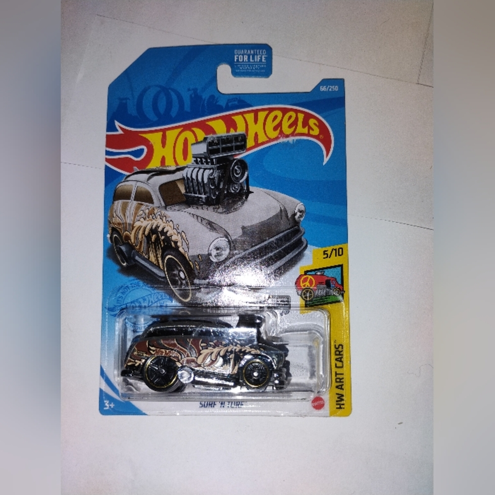 Hot Wheels Walmart Exclusive ZAMAC HW Art Cars Surf N Turf